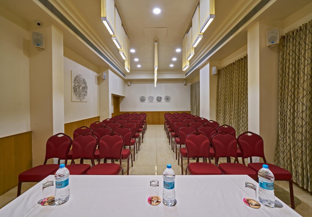 Hotel Atharv Top Rated Business Hotel In Kolhapur Exterior foto