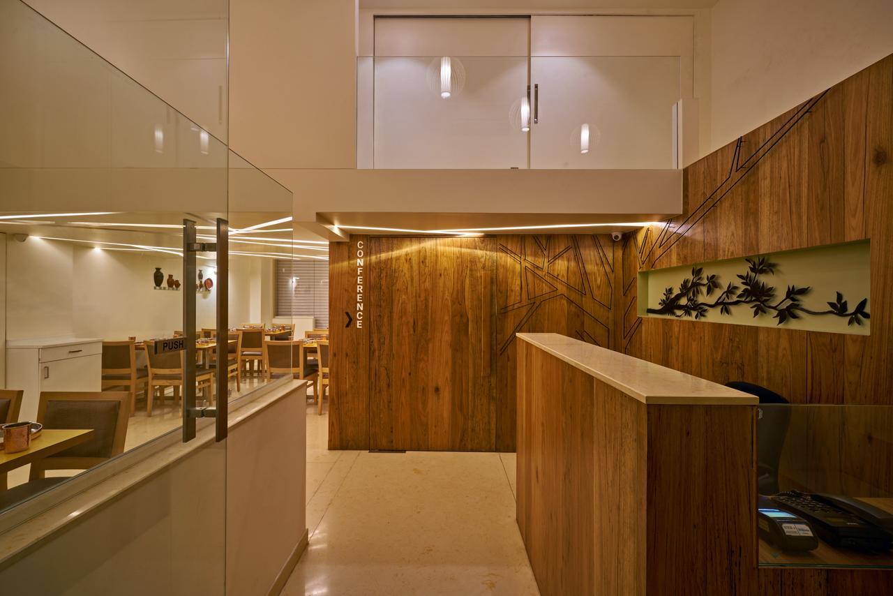 Hotel Atharv Top Rated Business Hotel In Kolhapur Exterior foto