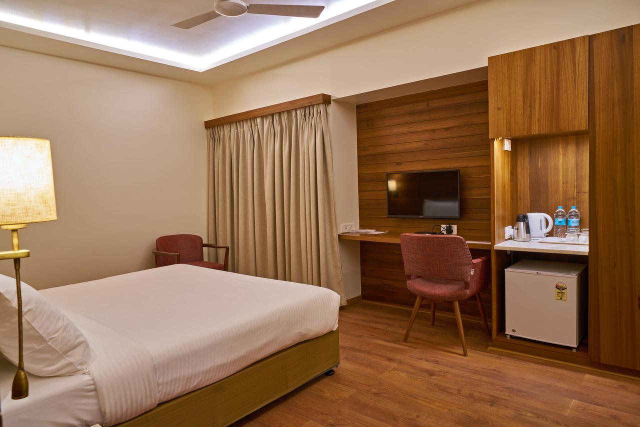 Hotel Atharv Top Rated Business Hotel In Kolhapur Exterior foto