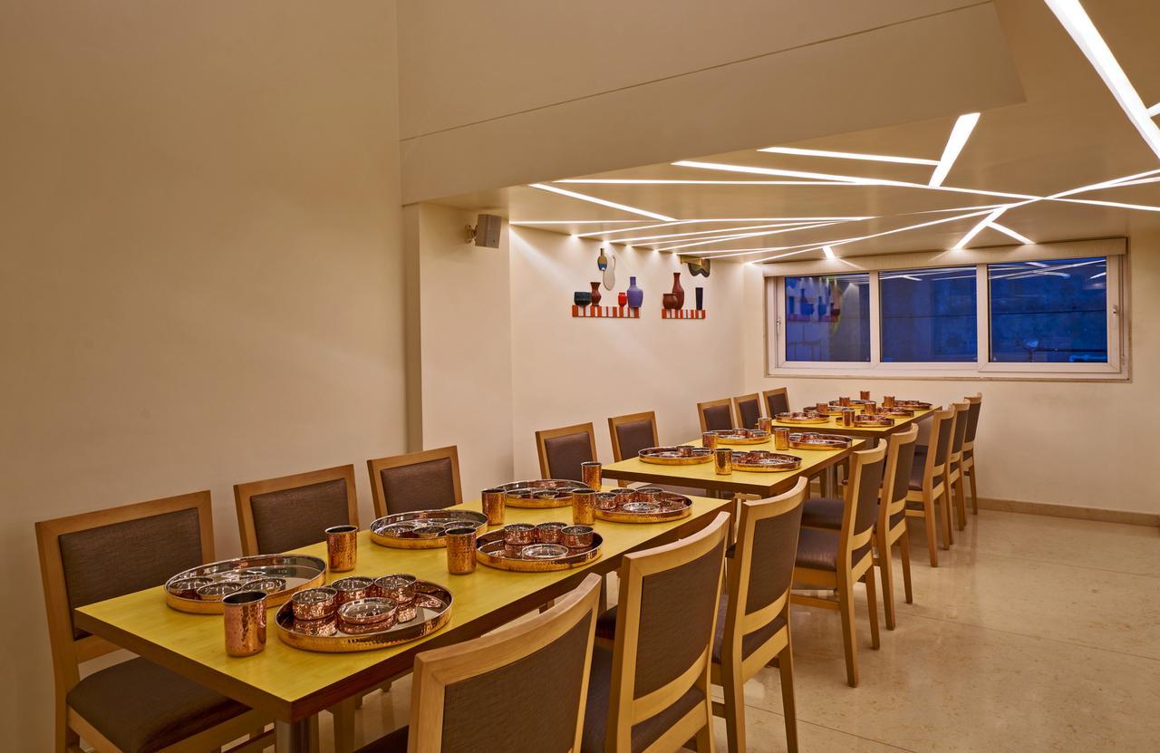 Hotel Atharv Top Rated Business Hotel In Kolhapur Exterior foto